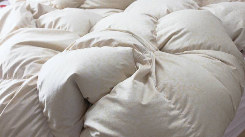 羽毛布団は捨てないで！リフォームでふんわり復活