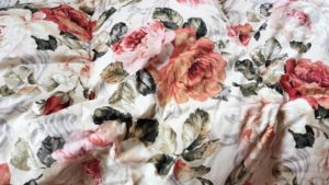 羽毛布団の買い替え時期はいつ？｜寿命のサインと見極めポイント